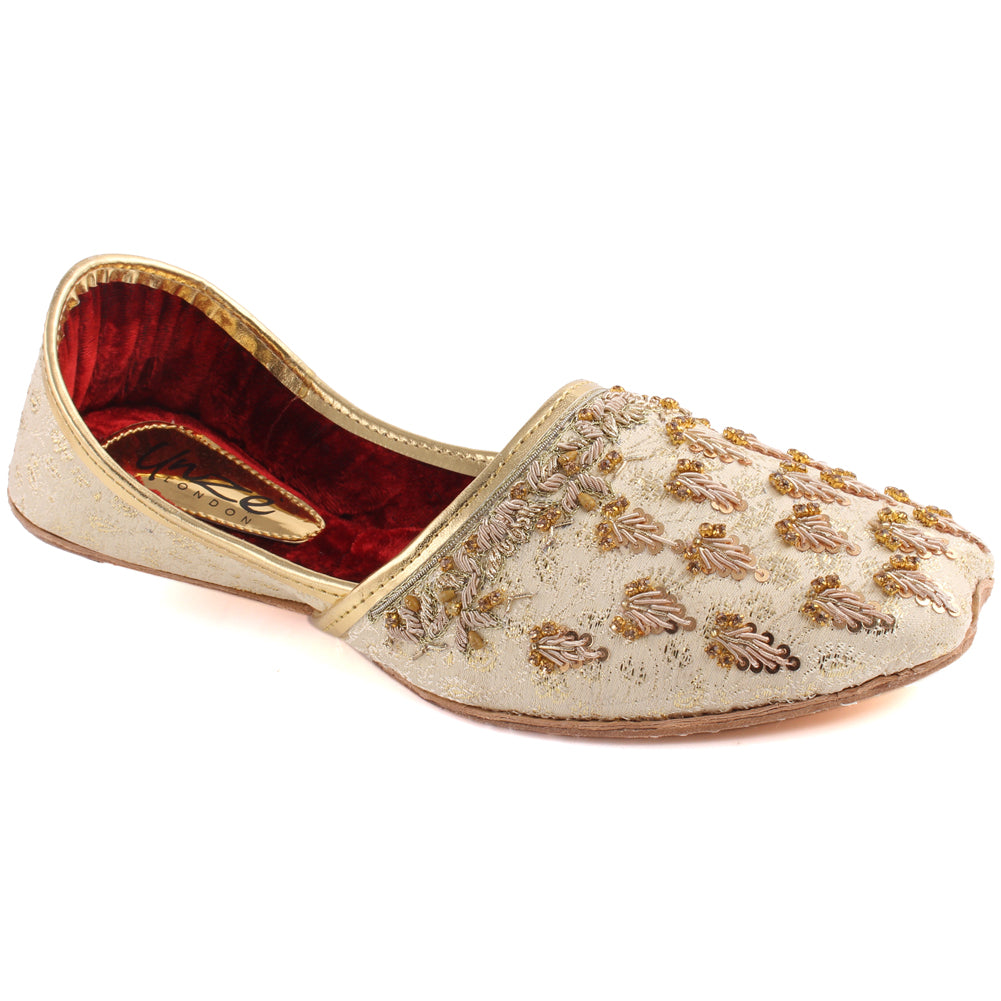 Men “GREG” Traditional Golden Tila Designing Punjabi White Khussa