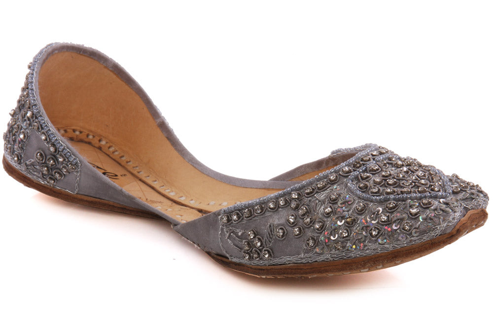 Womens ‘Cavaniza’ Decorated Leather Khussa