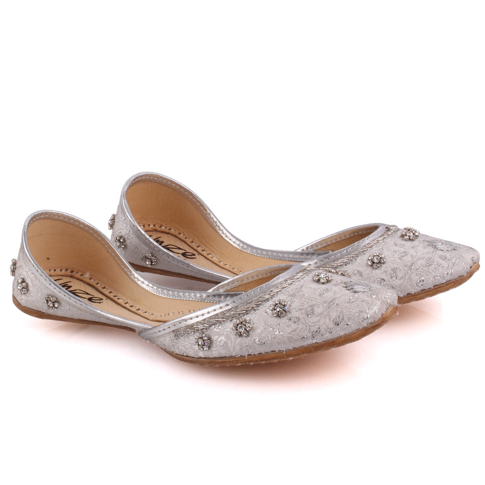 Womens ‘Hankis’ Stylish Wedding Flat Leather Indian Khussa